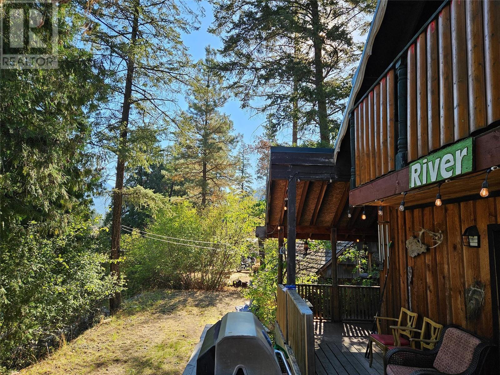 2920 Highway 3, Hedley, BC - Outdoor