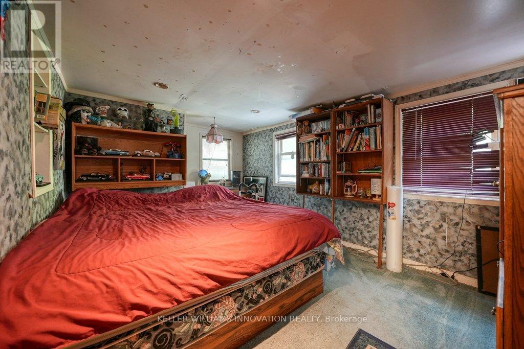 963640 Road 96, Zorra, ON - Indoor Photo Showing Bedroom