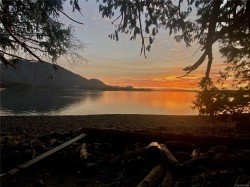 780 Campbell St Tofino, BC V0R 2Z0