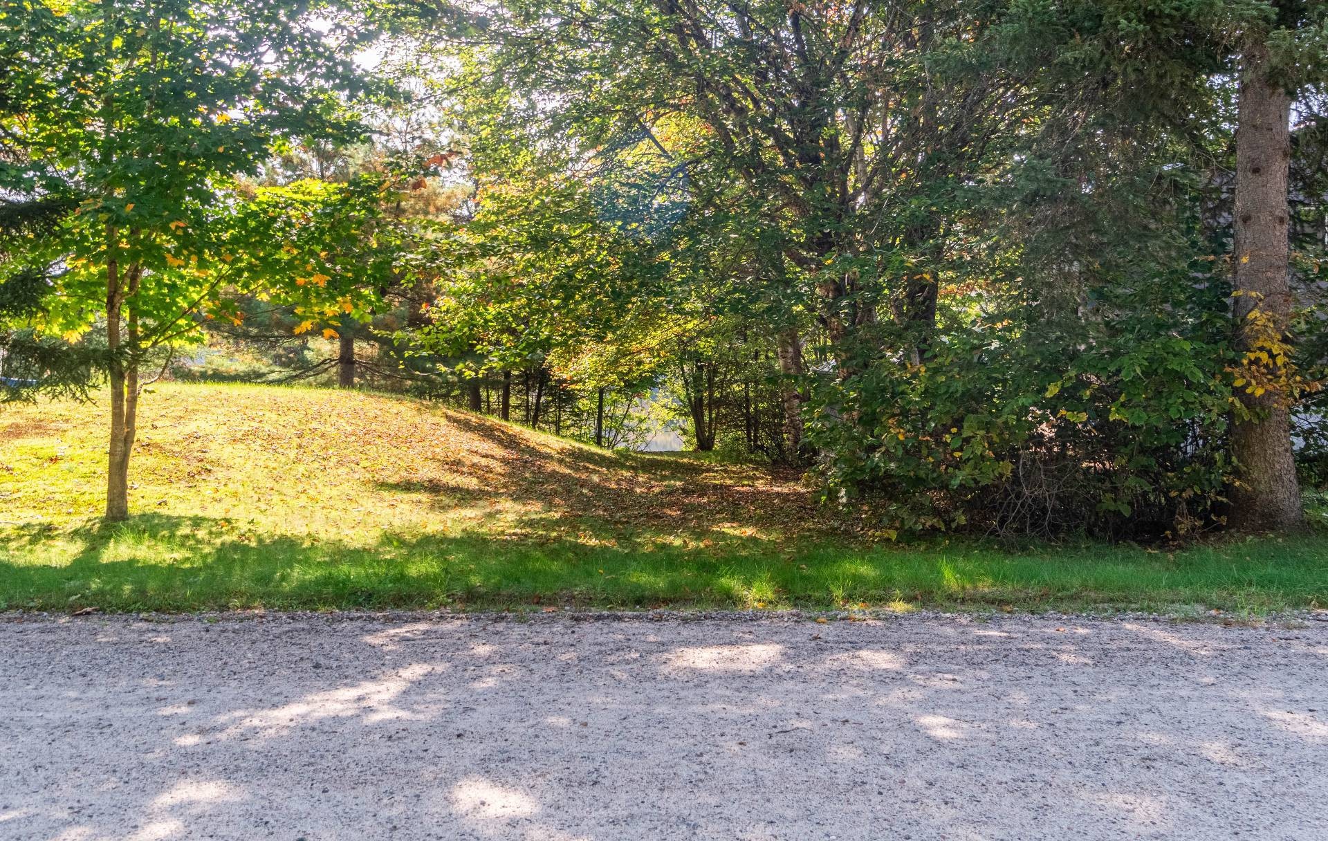 Accès au plan d'eau - Ch. Du Genêt, L'Ascension, QC