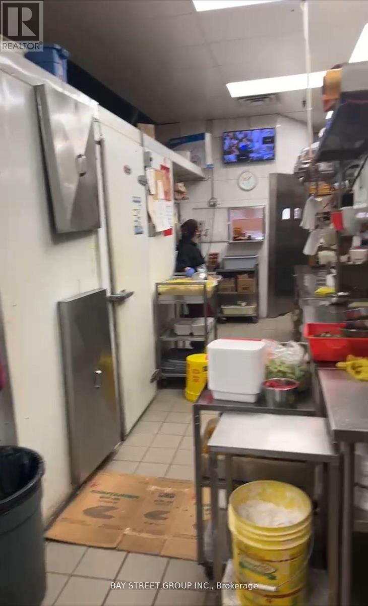 16 Kennedy Road S, Brampton, ON