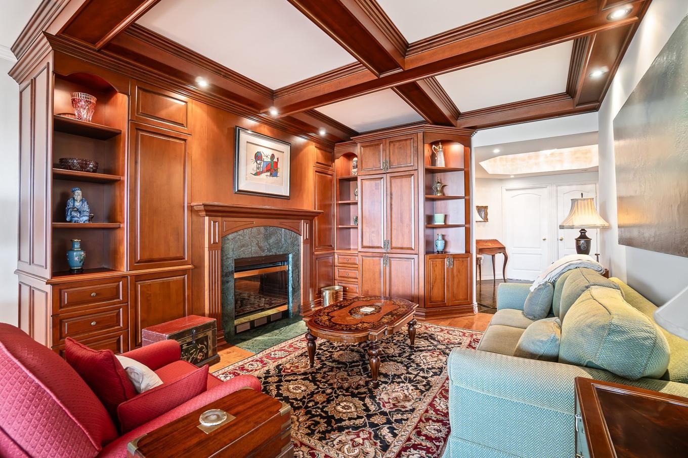Boudoir - 707-2500 Av. Pierre-Dupuy, Montréal (Ville-Marie), QC - Indoor Photo Showing Living Room With Fireplace