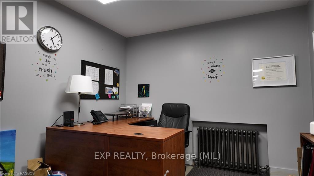 290 10Th Street, Hanover, ON