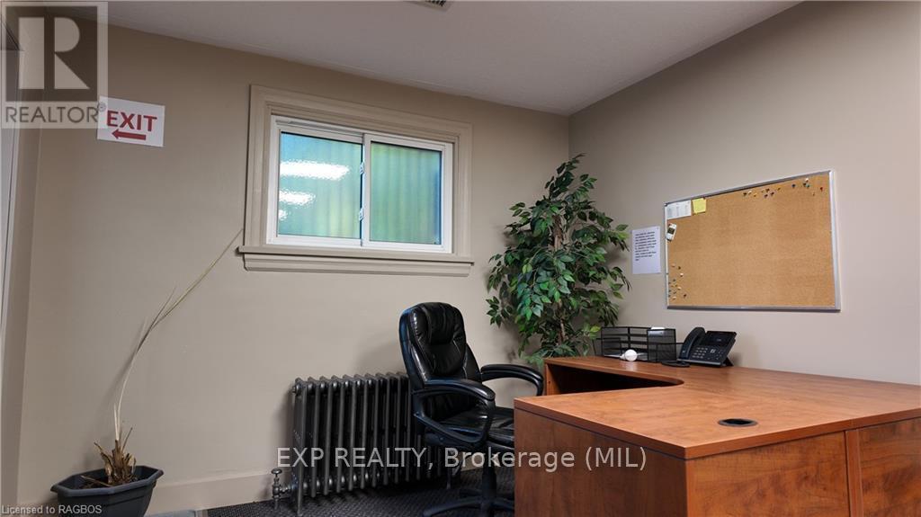 290 10Th Street, Hanover, ON