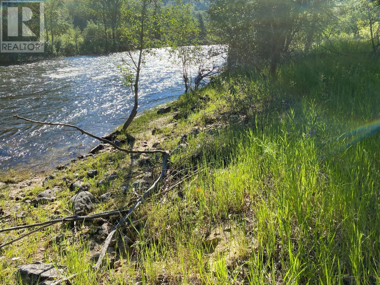 8840 Riverside Drive, Grand Forks, BC