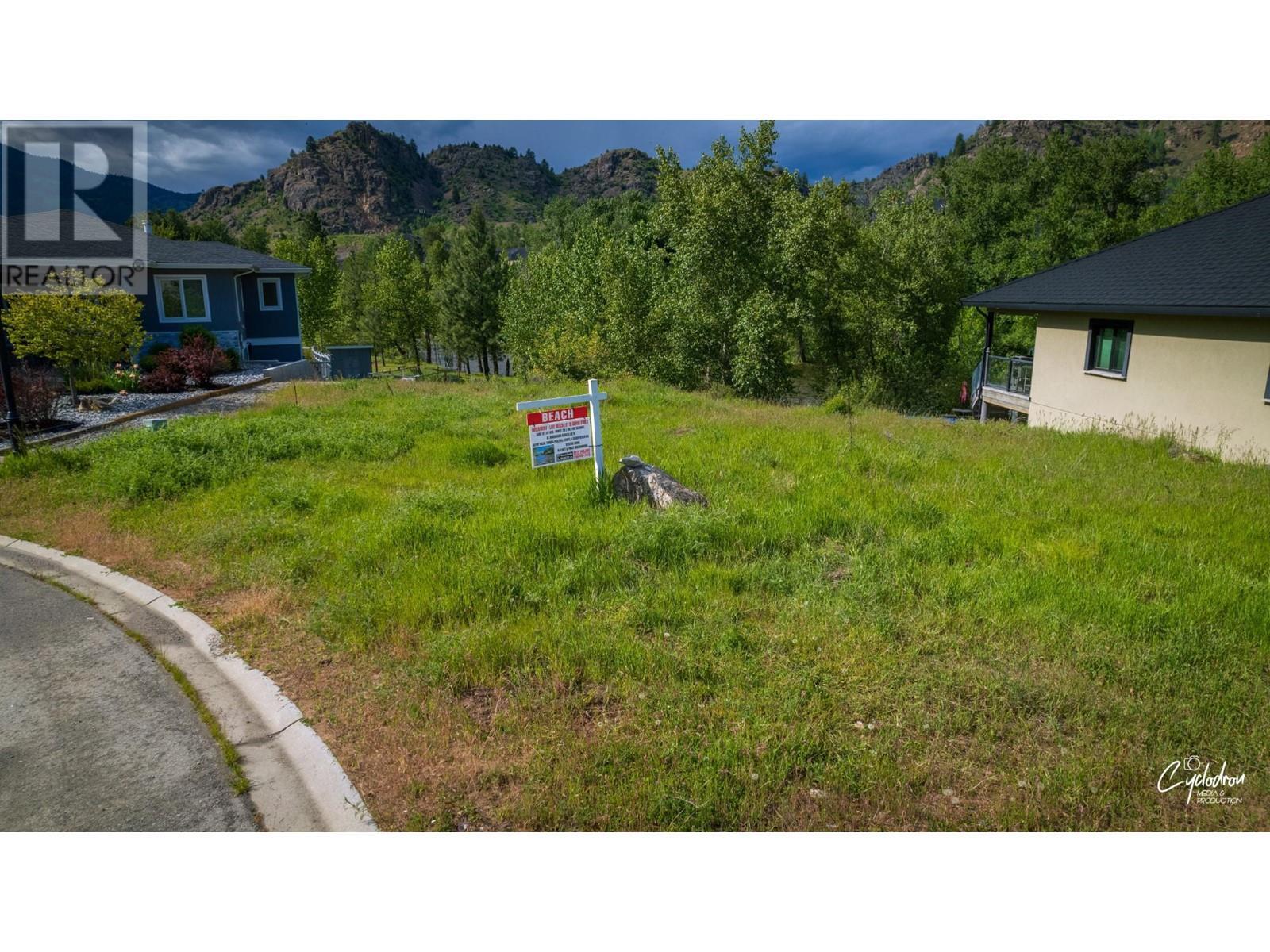 8840 Riverside Drive, Grand Forks, BC