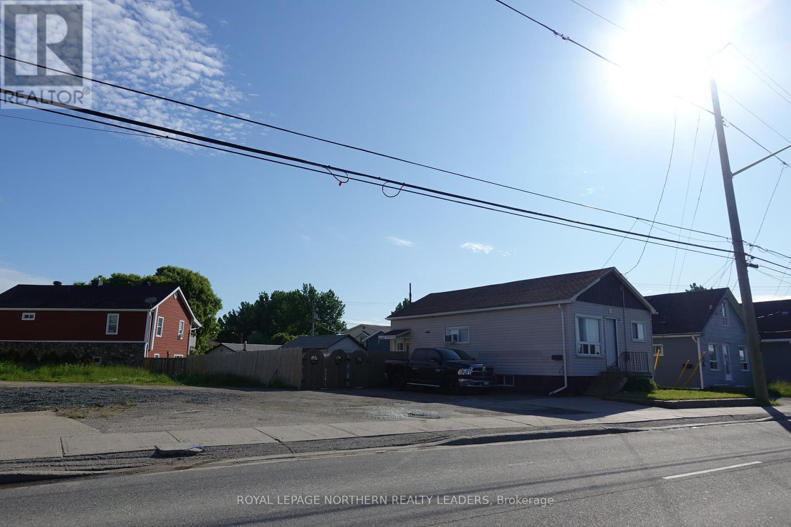 698 Riverside Drive, Timmins (Mtj - Main Area), ON