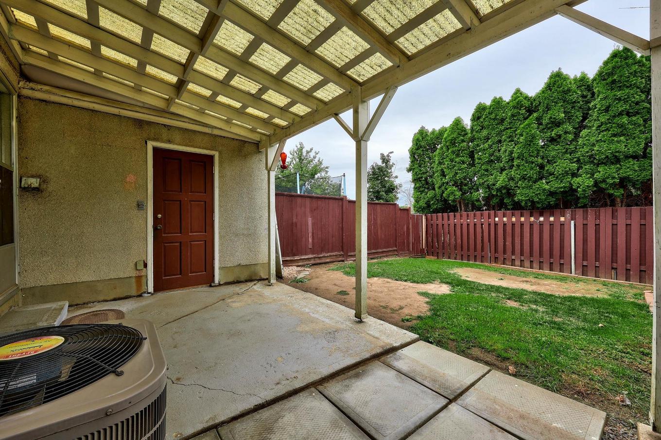 4-1173 Ponlen Street, Kamloops, BC - Outdoor