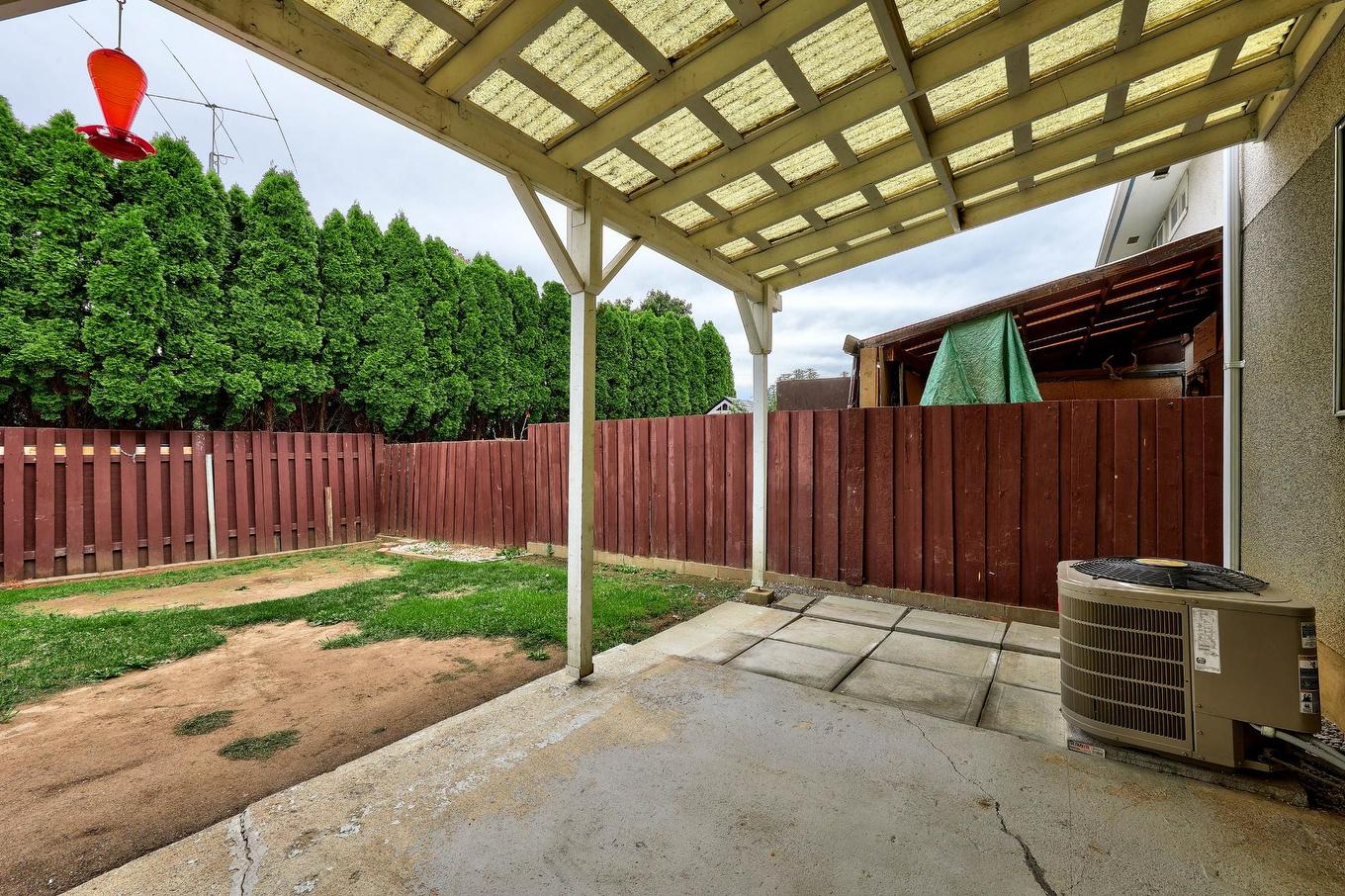 4-1173 Ponlen Street, Kamloops, BC - Outdoor