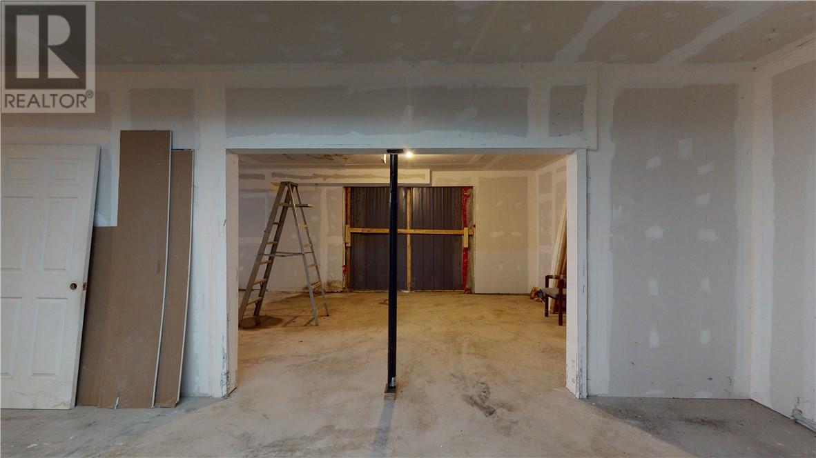 86 Vankoughnet E, Little Current, ON