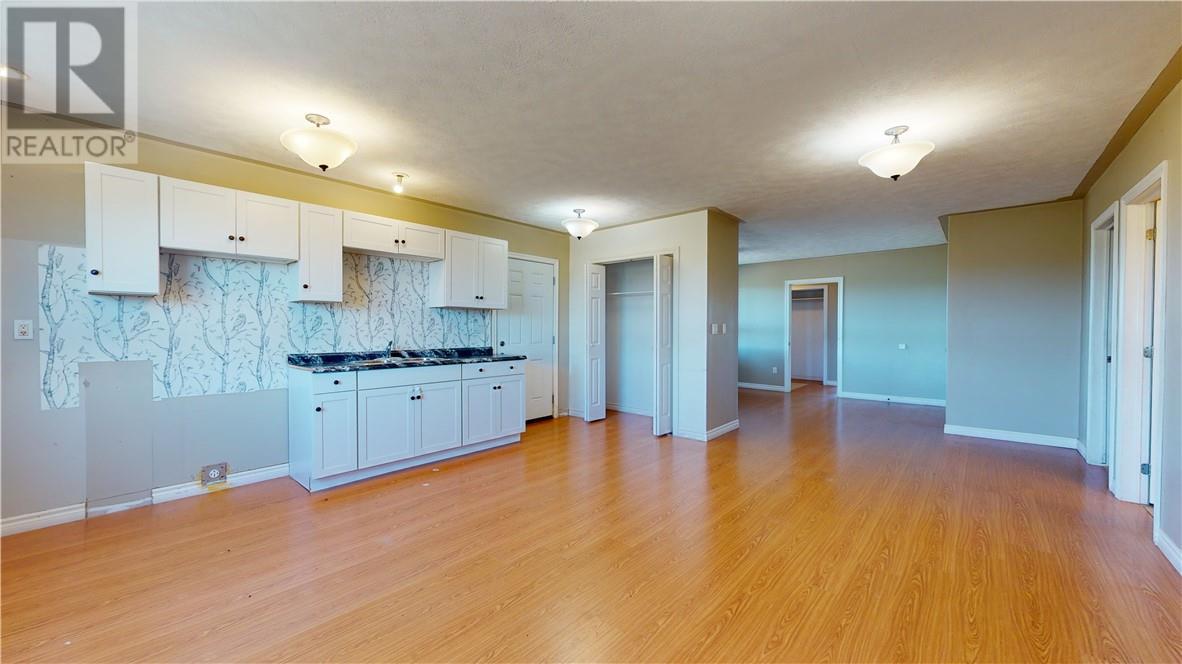 86 Vankoughnet E, Little Current, ON