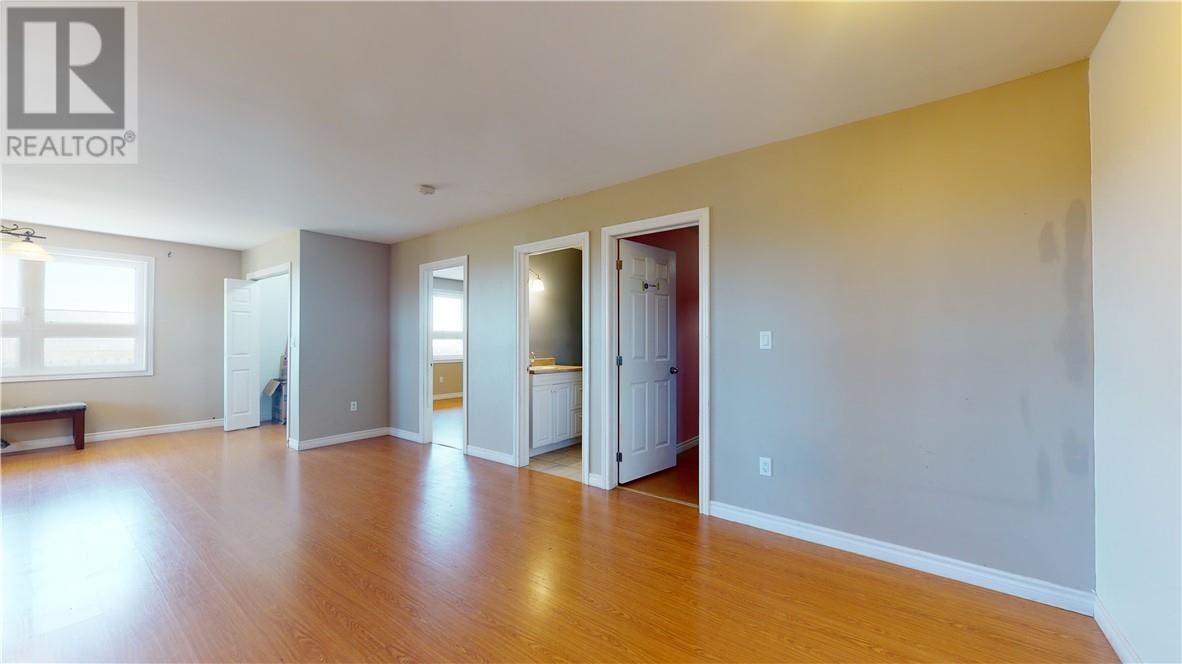 86 Vankoughnet E, Little Current, ON