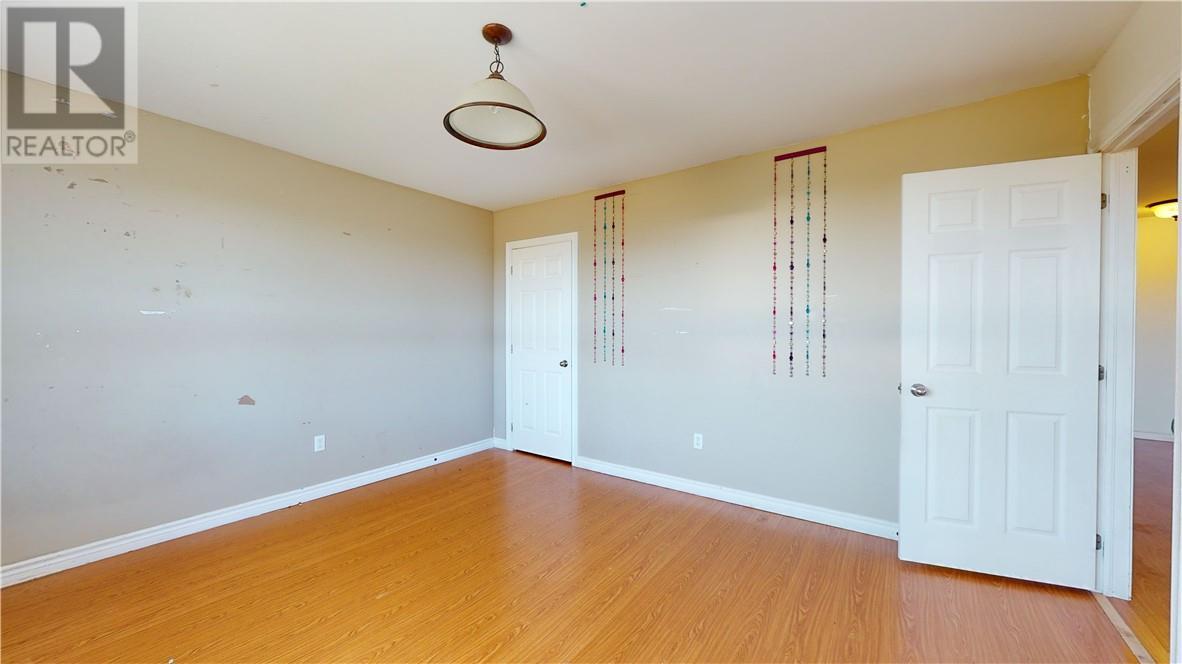 86 Vankoughnet E, Little Current, ON