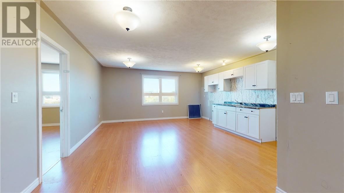 86 Vankoughnet E, Little Current, ON