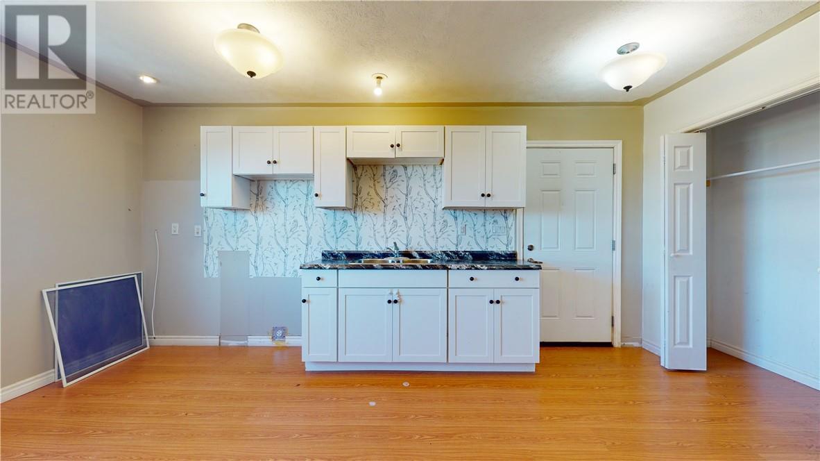 86 Vankoughnet E, Little Current, ON