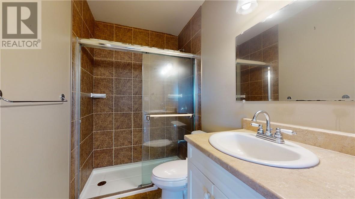 86 Vankoughnet E, Little Current, ON