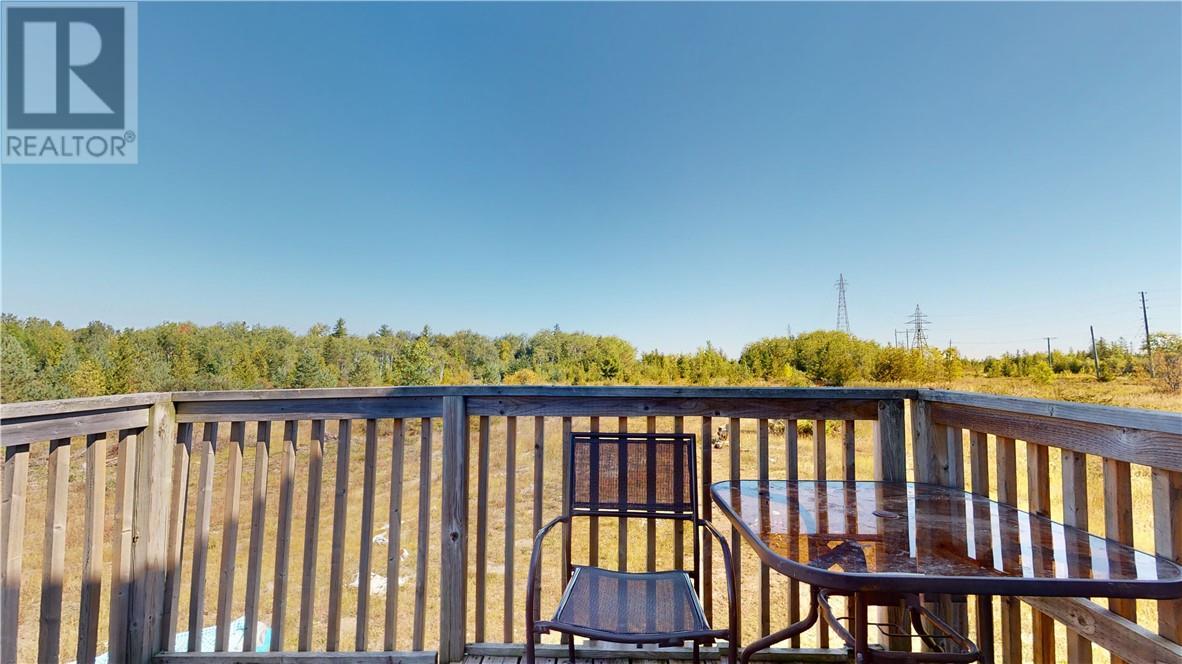 86 Vankoughnet E, Little Current, ON