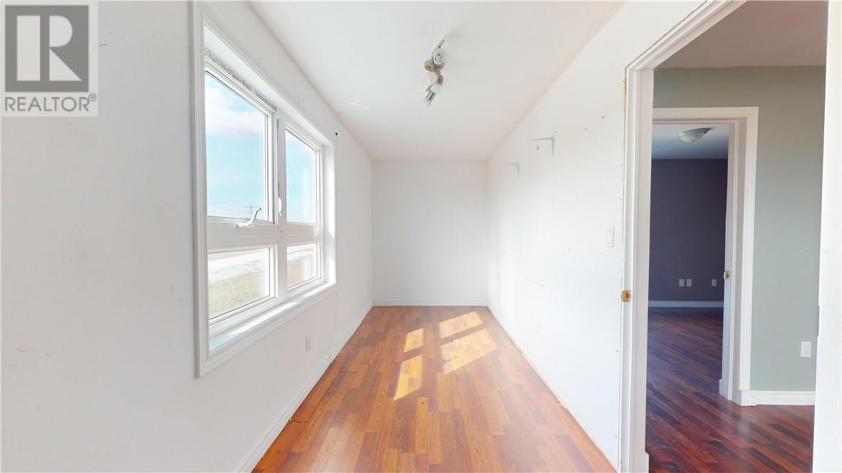 86 Vankoughnet E, Little Current, ON