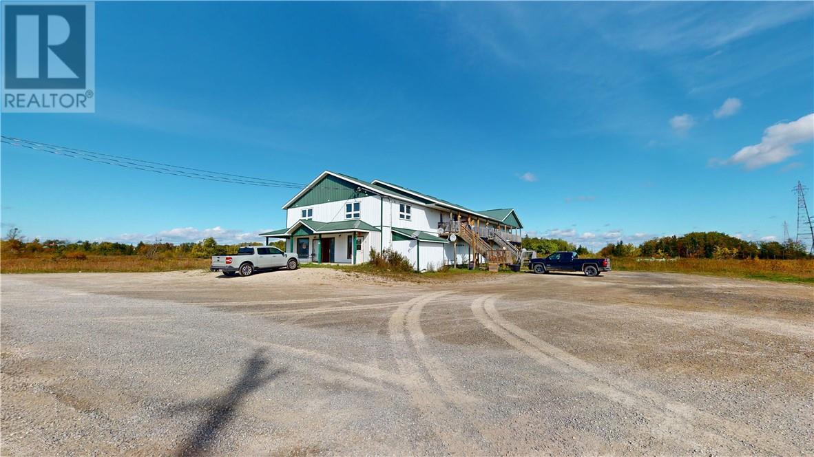 86 Vankoughnet E, Little Current, ON