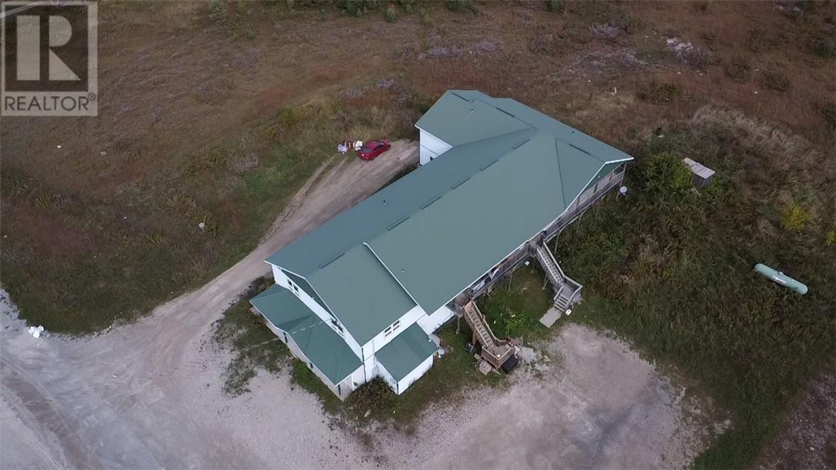 86 Vankoughnet E, Little Current, ON