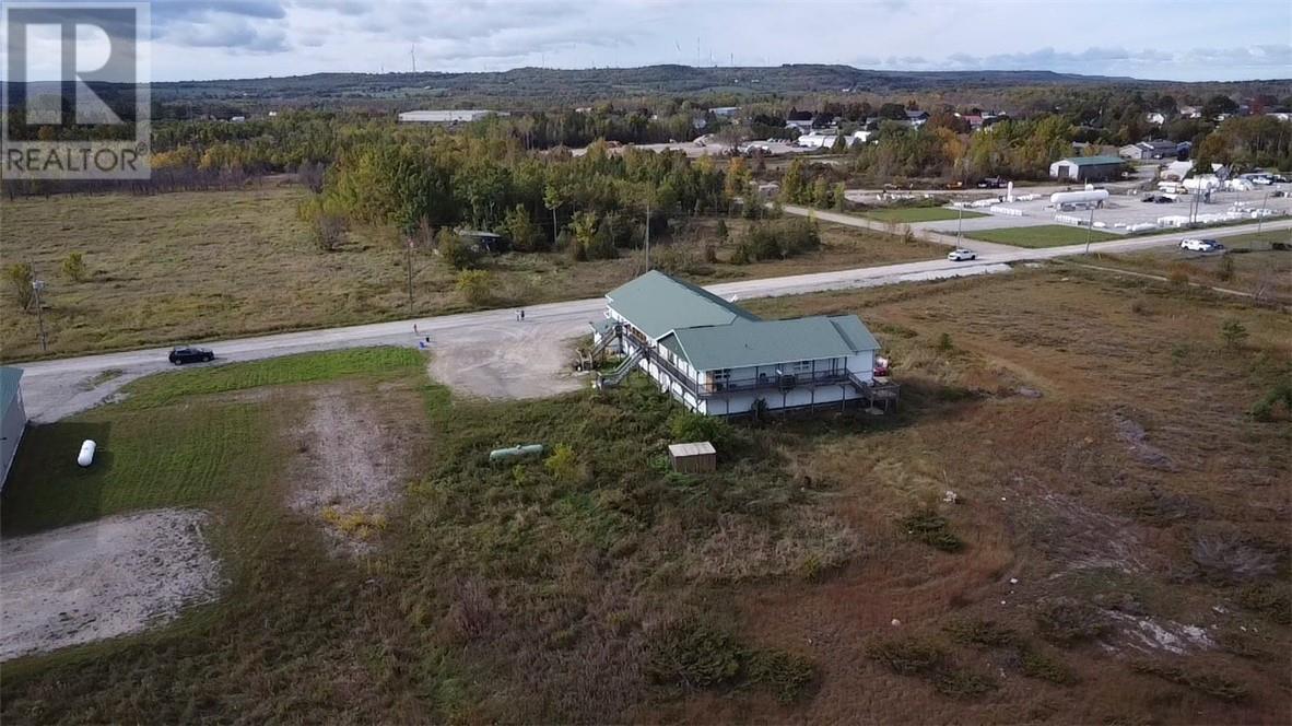 86 Vankoughnet E, Little Current, ON