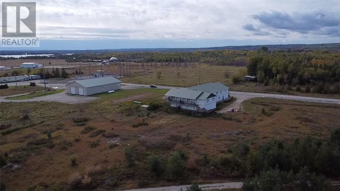 86 Vankoughnet E, Little Current, ON