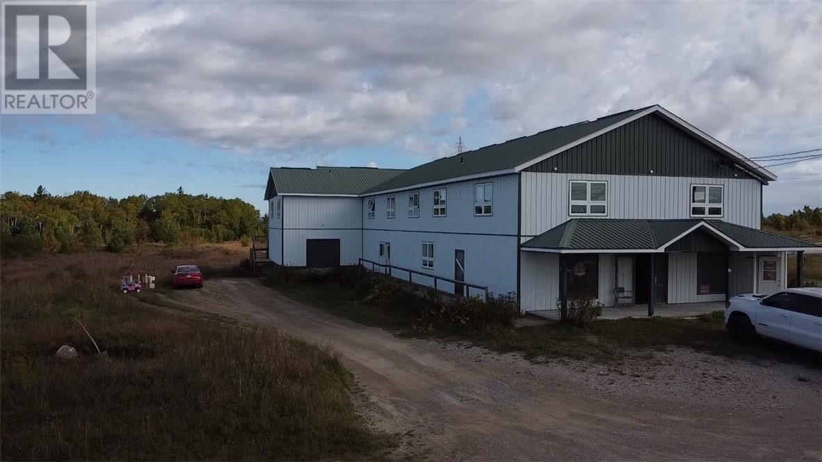 86 Vankoughnet E, Little Current, ON