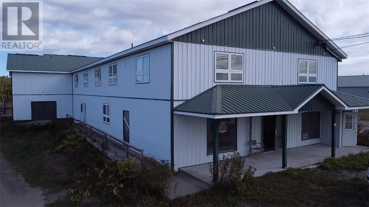 86 Vankoughnet E, Little Current, ON