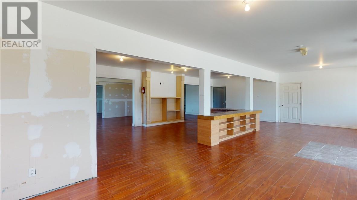 86 Vankoughnet E, Little Current, ON