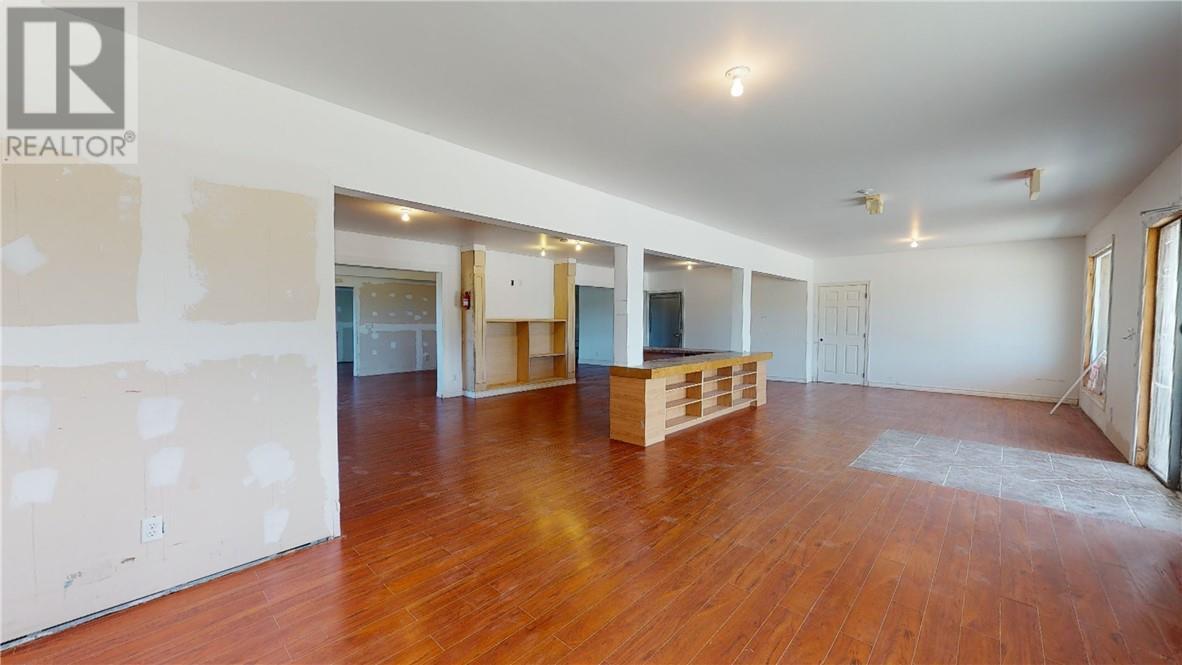 86 Vankoughnet E, Little Current, ON