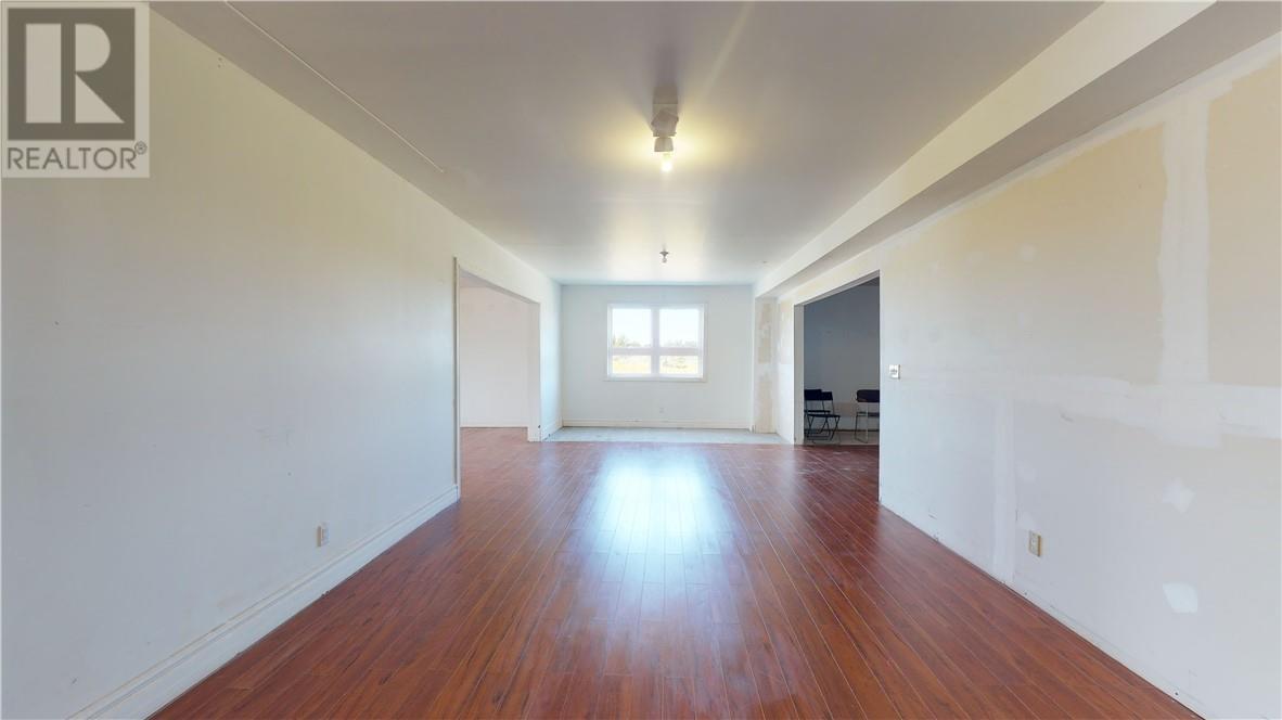 86 Vankoughnet E, Little Current, ON