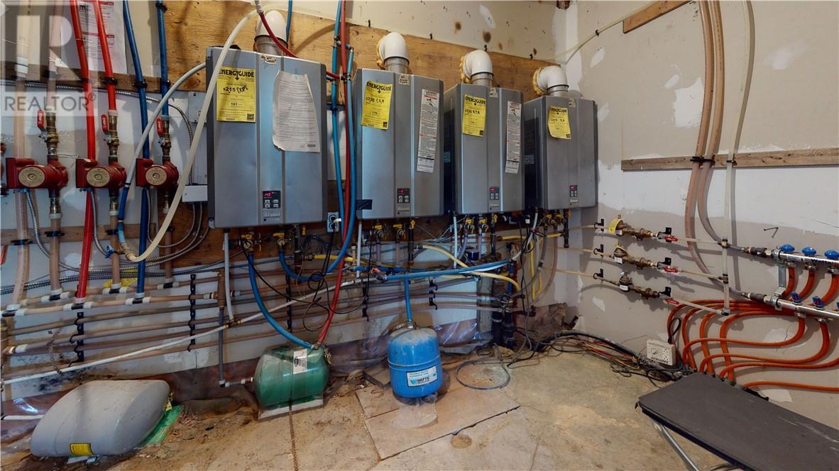 86 Vankoughnet E, Little Current, ON