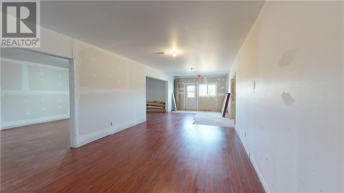 86 Vankoughnet E, Little Current, ON