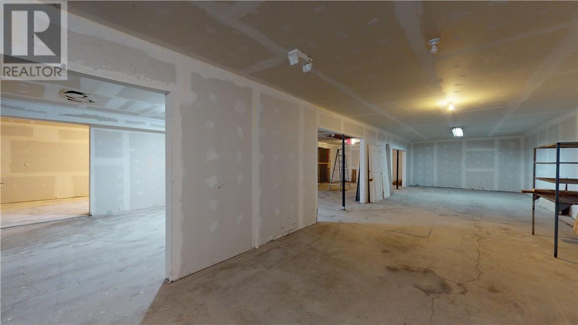 86 Vankoughnet E, Little Current, ON