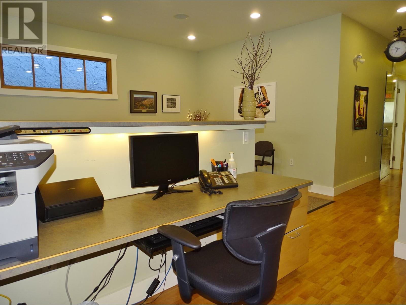 1570 Bay Avenue, Trail, BC