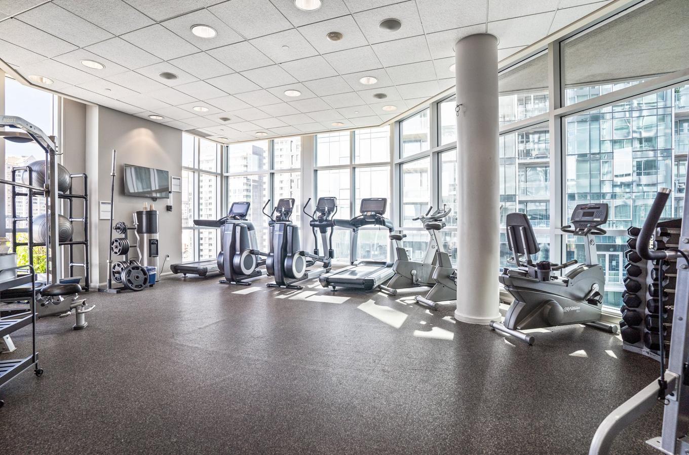 Salle d'exercice - 2002-1100 Rue De La Montagne, Montréal (Ville-Marie), QC - Indoor Photo Showing Gym Room