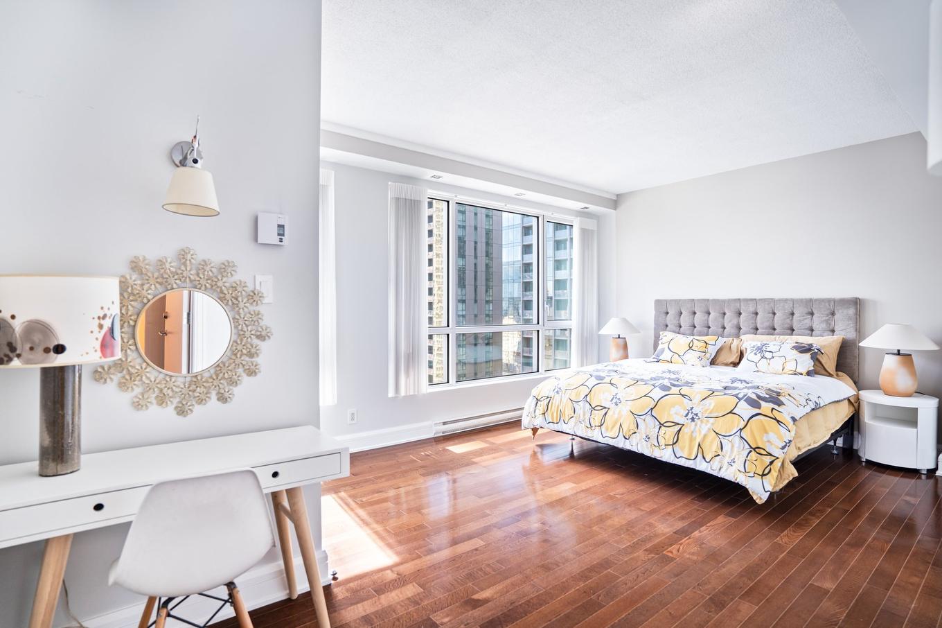 Chambre à coucher principale - 2002-1100 Rue De La Montagne, Montréal (Ville-Marie), QC - Indoor Photo Showing Bedroom