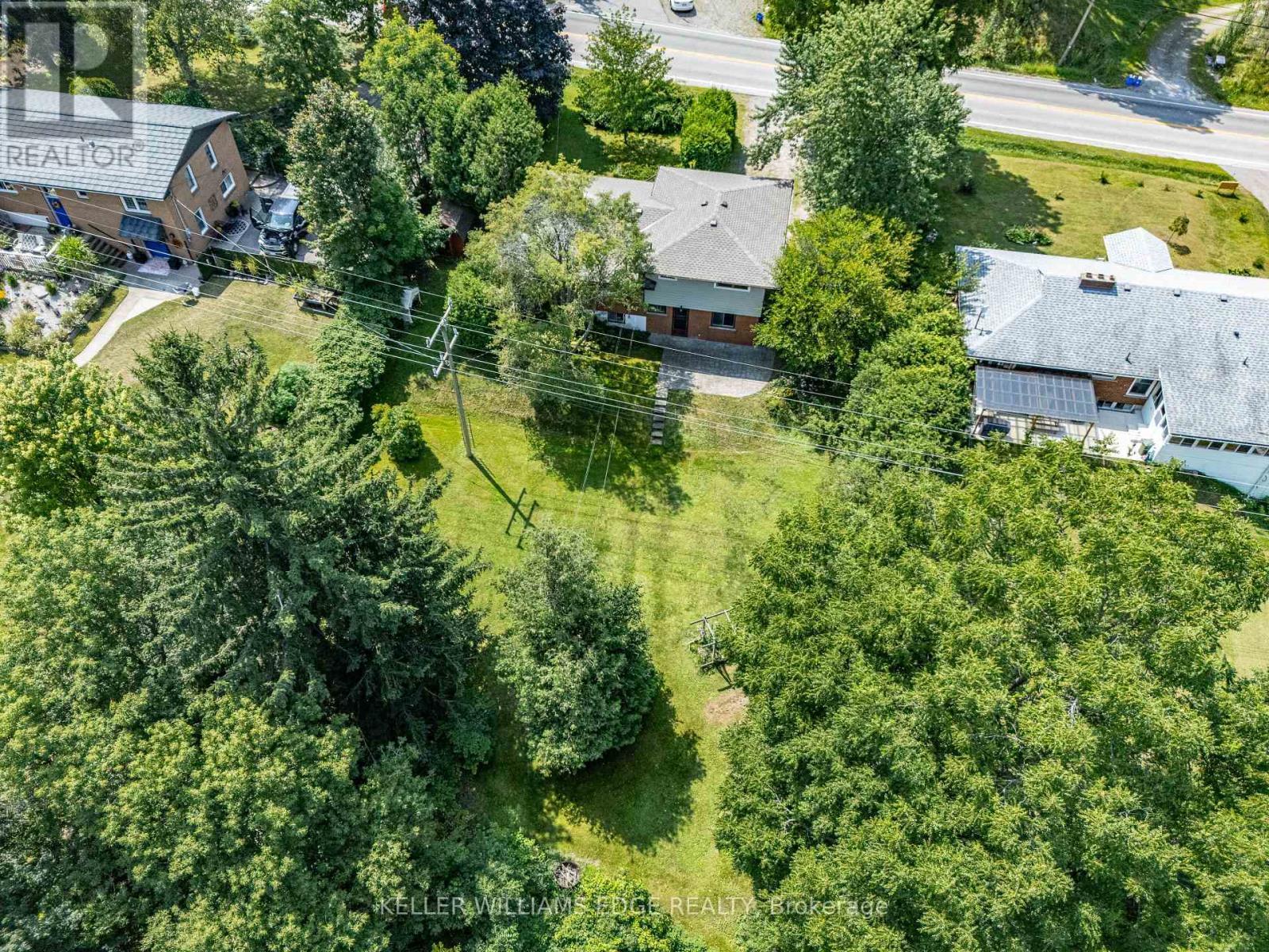 1352 Centre Road, Hamilton, ON - Outdoor