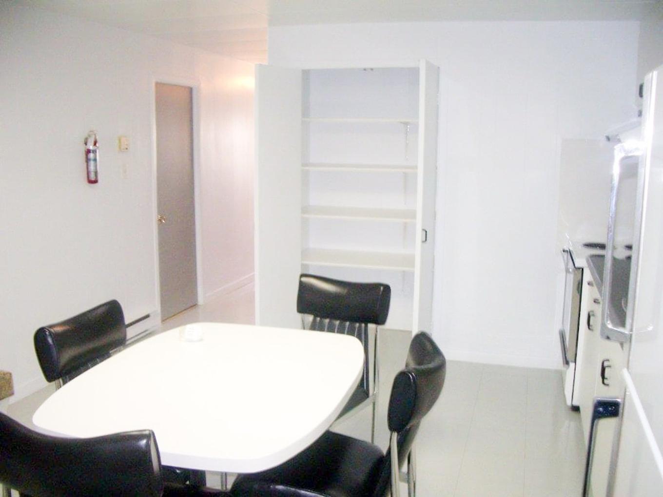 Cuisine - 306 Av. Mailloux, La Pocatière, QC - Indoor Photo Showing Other Room