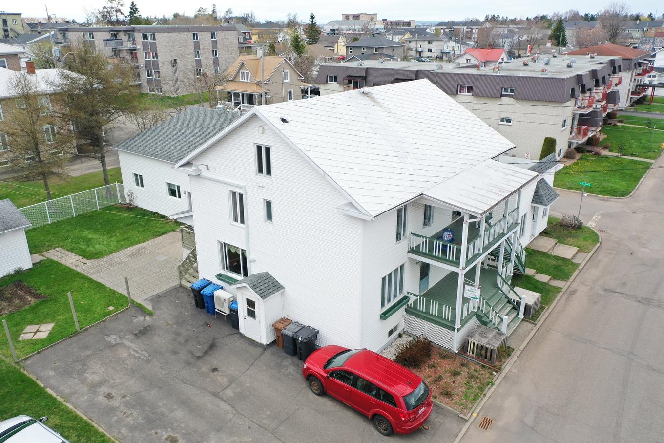 Photo aérienne - 306 Av. Mailloux, La Pocatière, QC - Outdoor