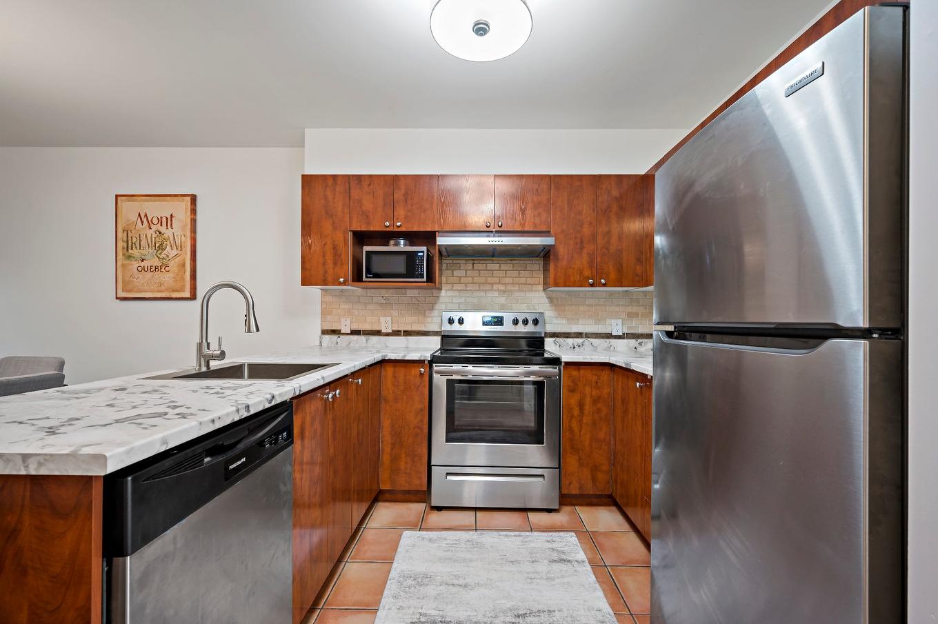 Cuisine - 1756 Ch. Du Golf, Mont-Tremblant, QC - Indoor Photo Showing Kitchen