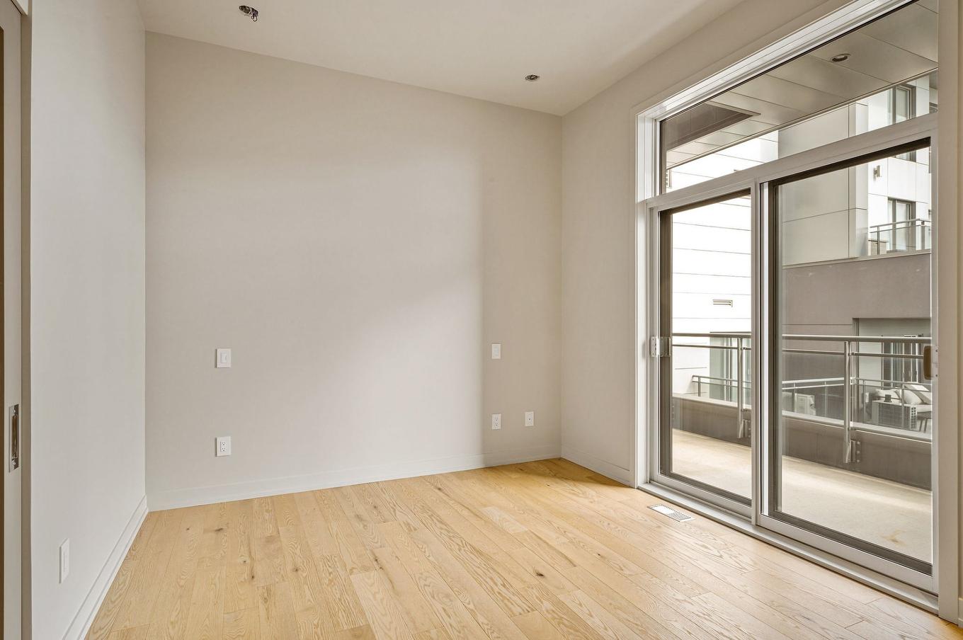 Chambre à coucher - 1404-1900 Rue Émile-Martineau, Laval (Laval-Des-Rapides), QC - Indoor Photo Showing Other Room