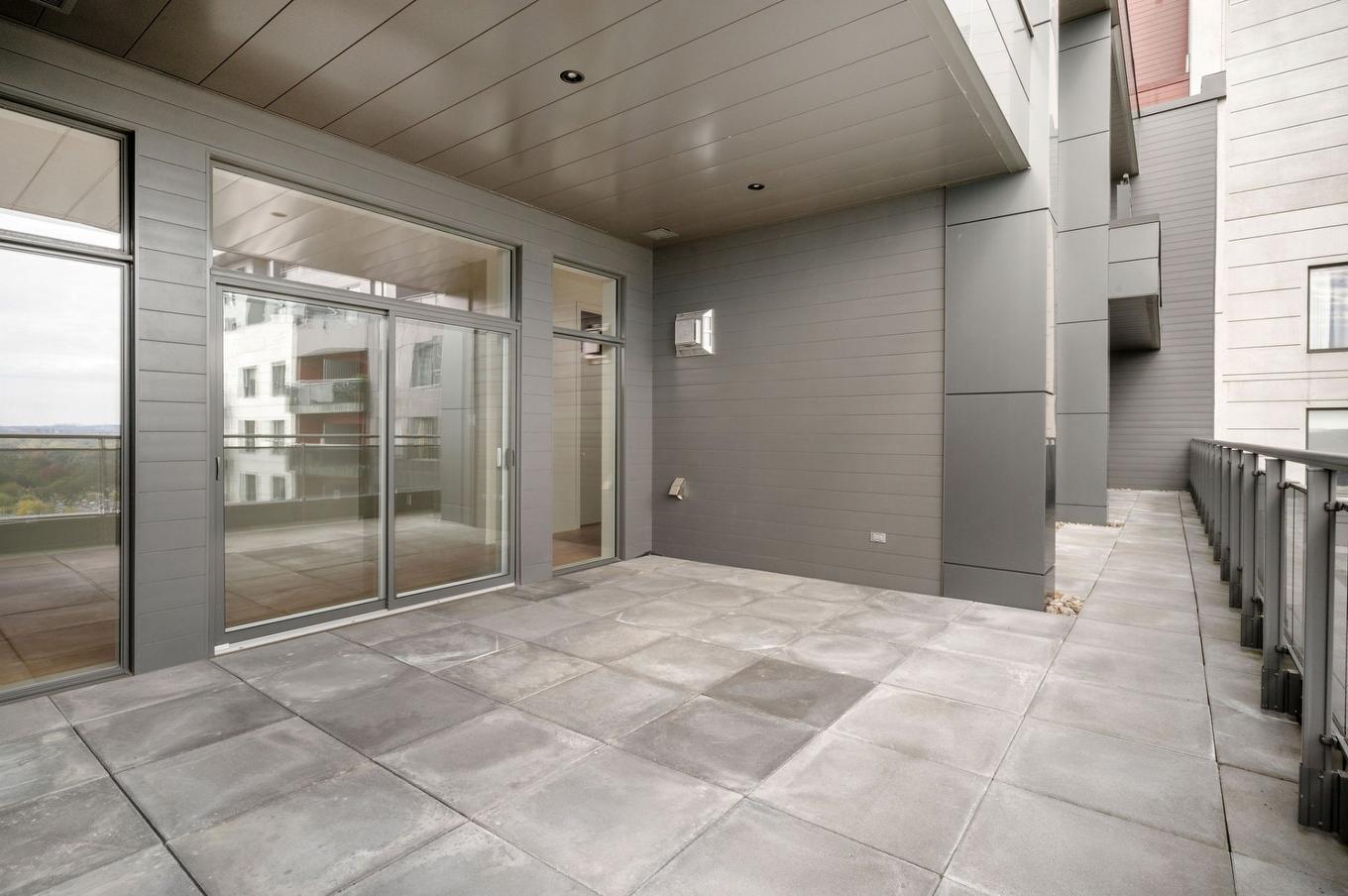 Balcon - 1404-1900 Rue Émile-Martineau, Laval (Laval-Des-Rapides), QC - Outdoor With Exterior