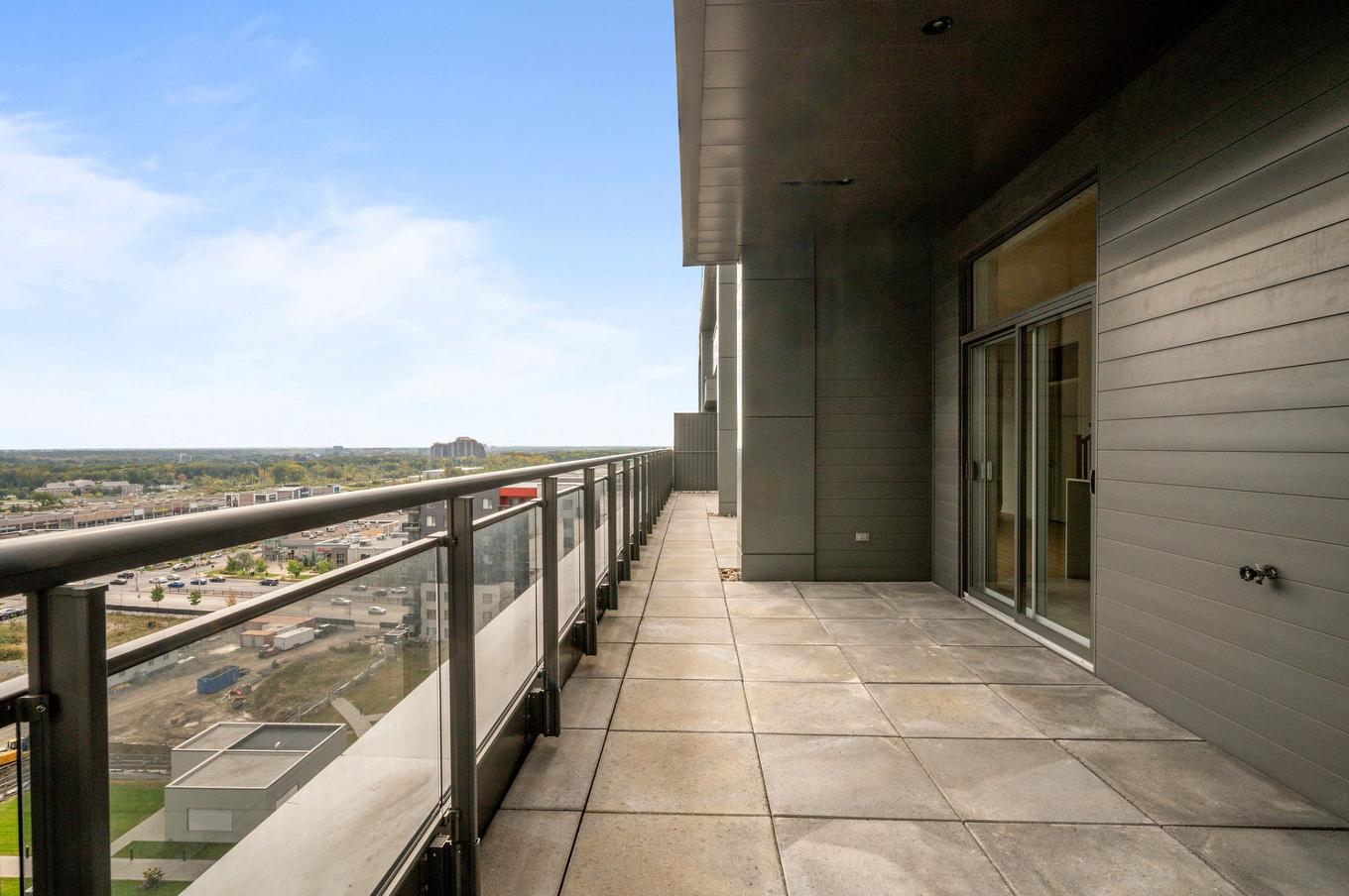 Balcon - 1404-1900 Rue Émile-Martineau, Laval (Laval-Des-Rapides), QC - Outdoor With Exterior