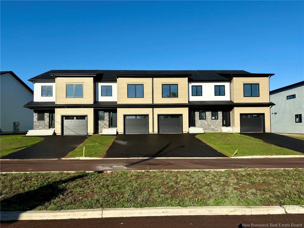 212 Dickey Blvd, Riverview, NB