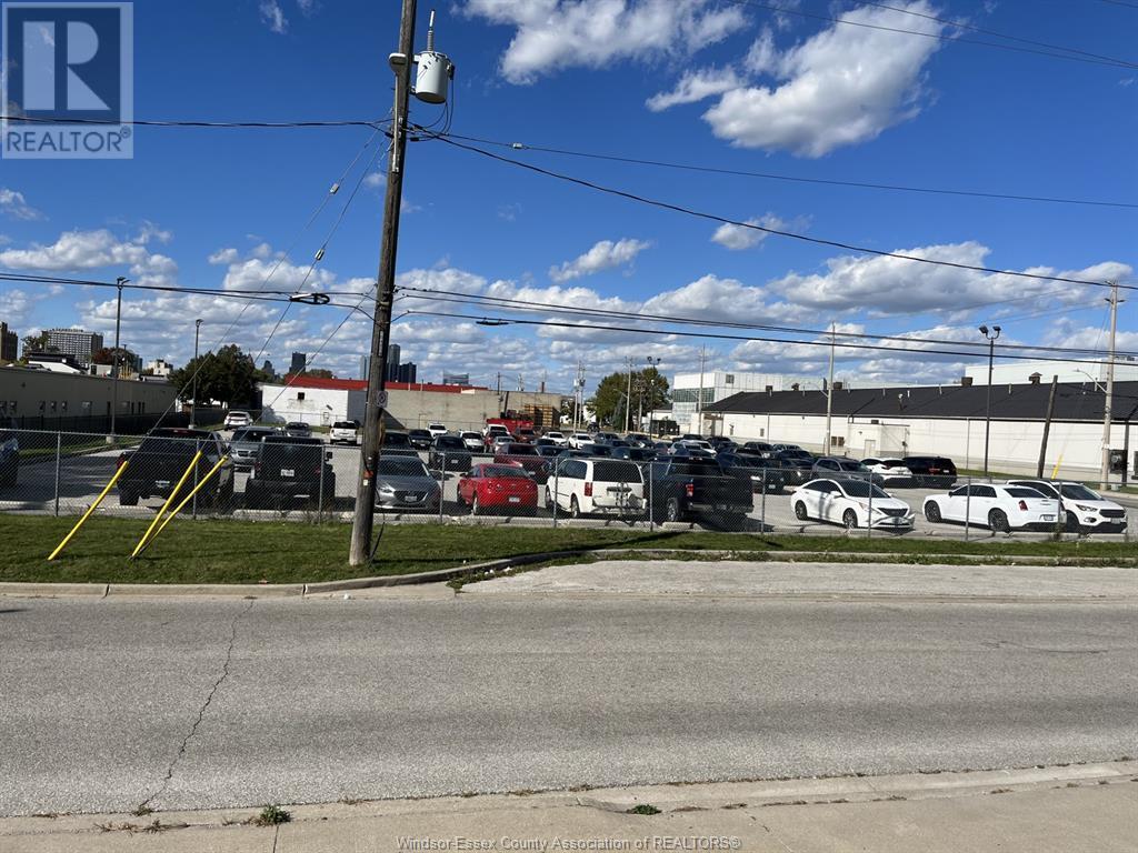 1387 Mcdougall Street, Windsor, ON