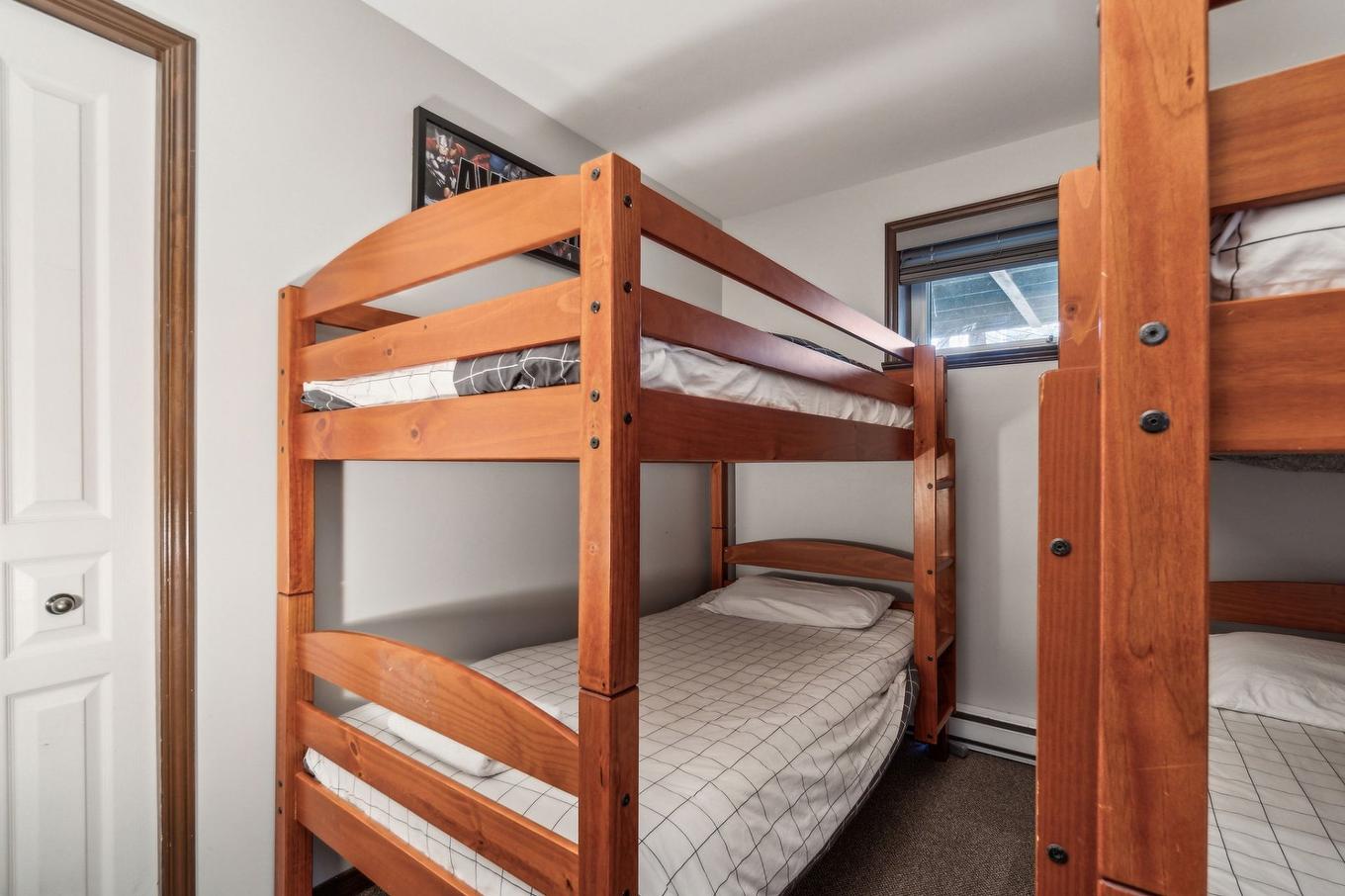 Chambre à coucher - 1641 Ch. Du Golf, Mont-Tremblant, QC - Indoor Photo Showing Bedroom