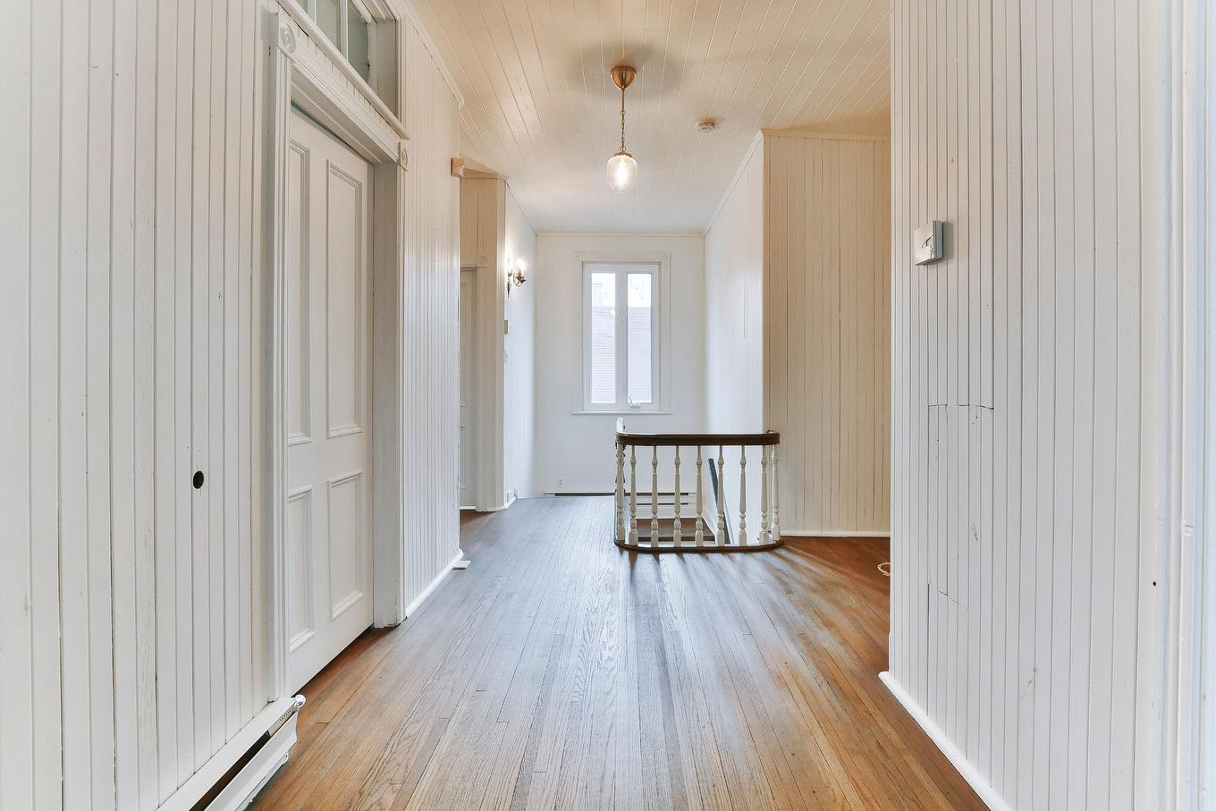 Passageway - 35 Rue St-Jacques, Longueuil (Le Vieux-Longueuil), QC - Indoor Photo Showing Other Room