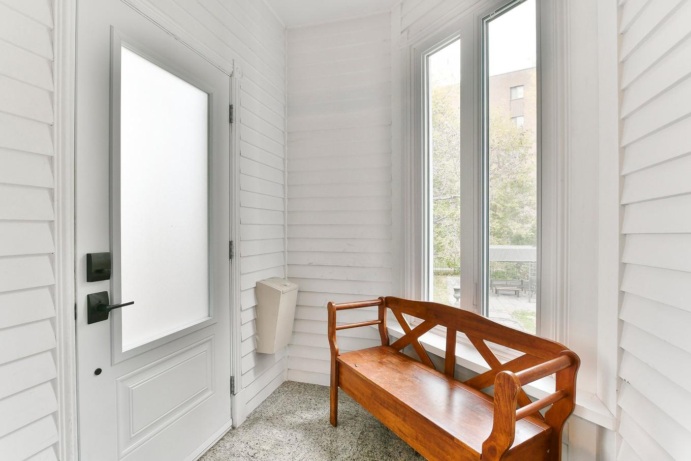 Hall - 35 Rue St-Jacques, Longueuil (Le Vieux-Longueuil), QC - Indoor Photo Showing Other Room