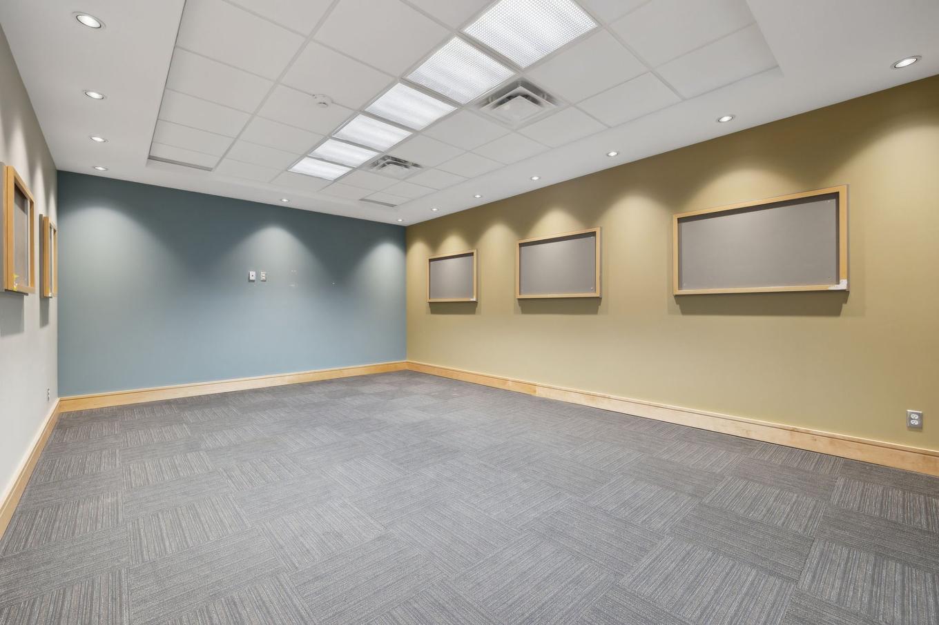 Conference room - 250 Rue Deveault, Gatineau (Hull), QC - Indoor Photo Showing Other Room